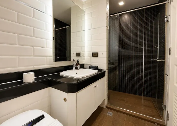 Wander Nana - Two-bedroom For Six Guests *